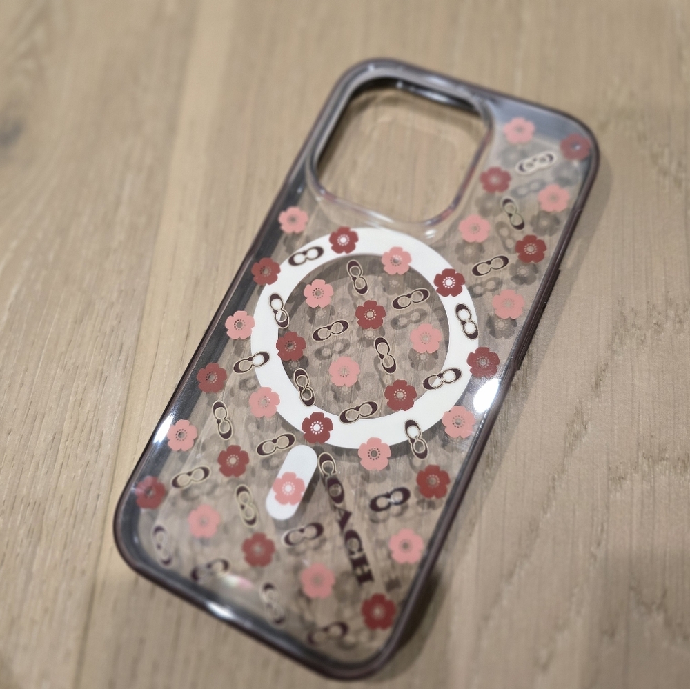Coach iPhone 14 Pro Case, with MagSafe - Tea Rose - Picture 6 of 8
